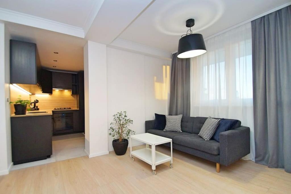 Apartament Korfantego Citycentre Z Widokiem Na Spodek Katowice Ngoại thất bức ảnh