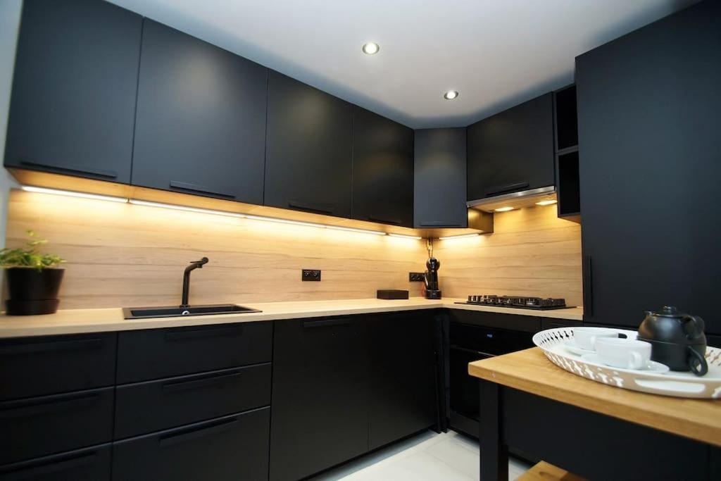 Apartament Korfantego Citycentre Z Widokiem Na Spodek Katowice Ngoại thất bức ảnh